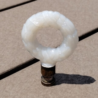 Aladdin Lamp Wreath Finial with small crack