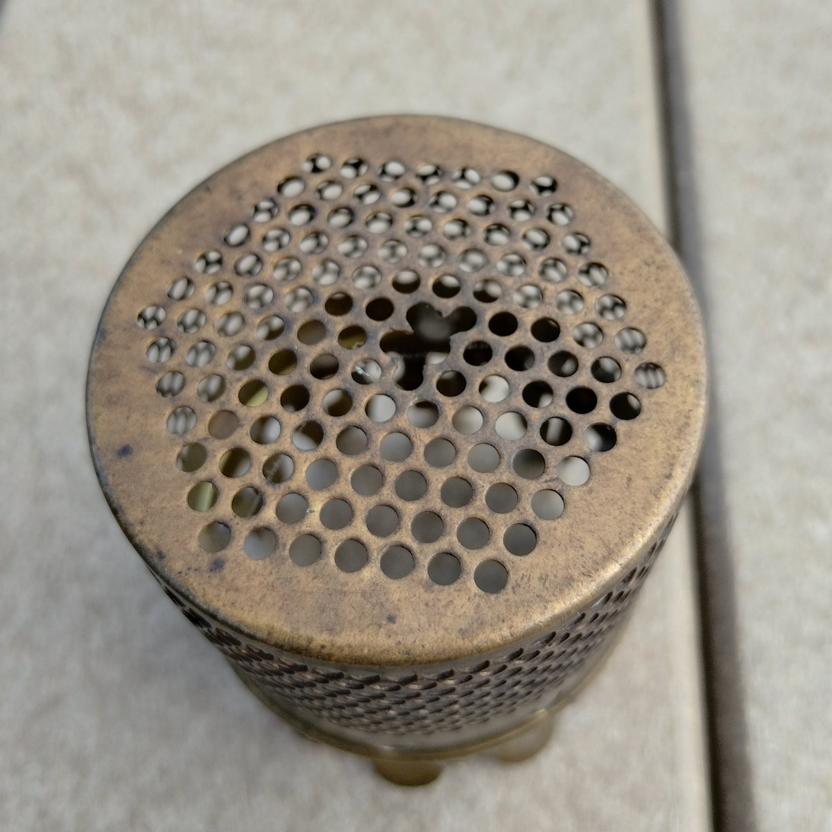 Aladdin Lamp Insect Screen - Image 2