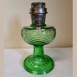 Aladdin Lamp Green Crystal Washington Drape Round Base circa 1939